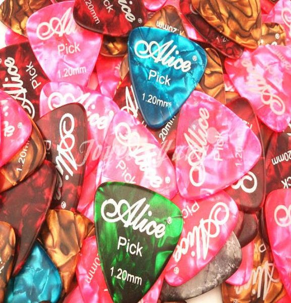 lots of 50pcs alice medium triangle pearl celluloid guitar picks plectrums 120mm 7327853
lots of 50pcs alice medium triangle pearl celluloid guitar picks plectrums 120mm 7327853