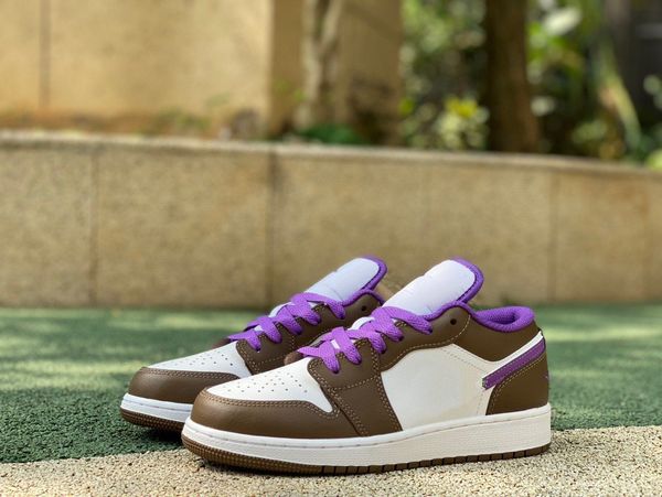 purple brown low cut retro basketball shoes553560-215 womens mens size us 4y-12 eur 36-46
purple brown low cut retro basketball shoes553560-215 womens mens size us 4y-12 eur 36-46