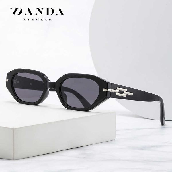 2023 new personalized for men and women gm same small frame fashion brand sunglasses 6504 anti ultraviolet sunglasses, White;black
2023 new personalized for men and women gm same small frame fashion brand sunglasses 6504 anti ultraviolet sunglasses, White;black