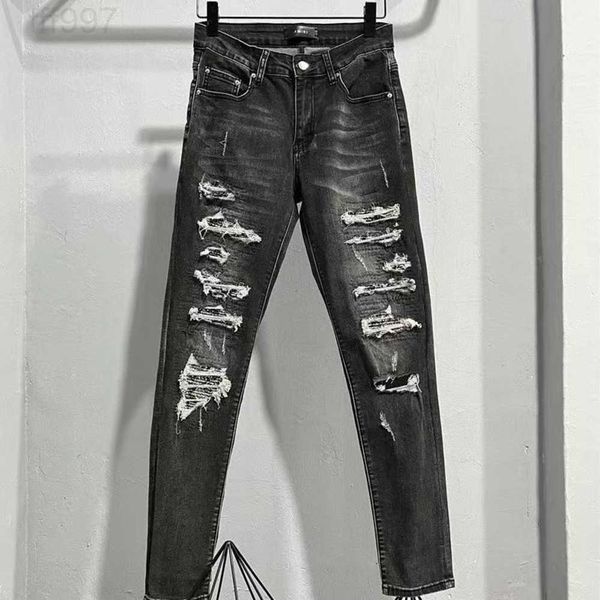 2023 designer amirs jeans for mens new locomotives jeans slim straight knee hole elastic pants, Blue
2023 designer amirs jeans for mens new locomotives jeans slim straight knee hole elastic pants, Blue