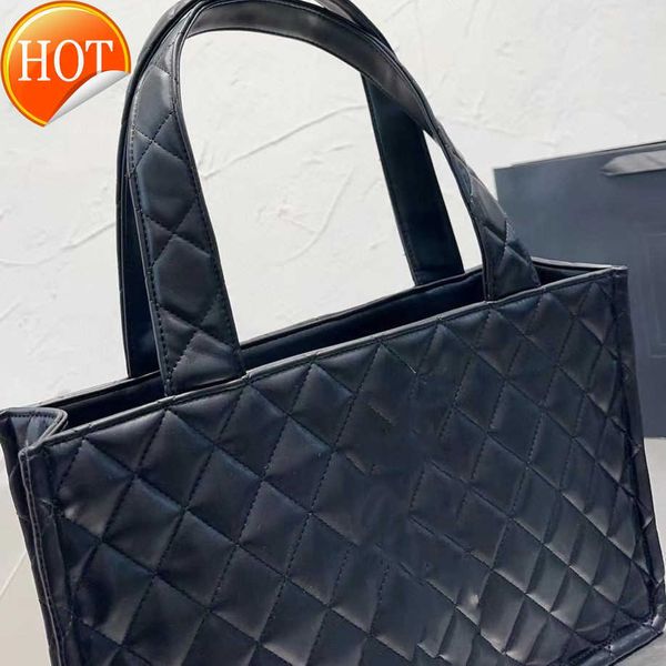 luxury designer handbags shoulder bags tote 2023 new style versatile large capacity shopping bag women's messenger black and white diam
luxury designer handbags shoulder bags tote 2023 new style versatile large capacity shopping bag women's messenger black and white diam
