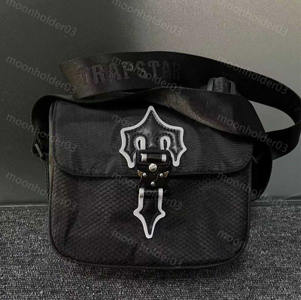 shoulder bags trapstar bag designer handbag men luxury messager fashion nylon bag casual trendy shoulder for couples cross body simple tidal
shoulder bags trapstar bag designer handbag men luxury messager fashion nylon bag casual trendy shoulder for couples cross body simple tidal
