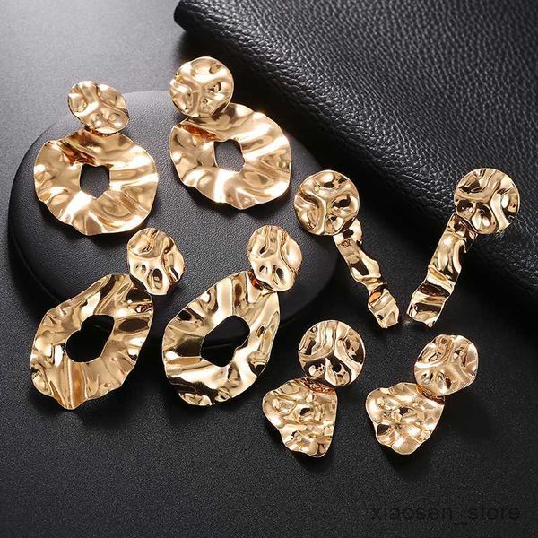 stud clips earrings for women gold color geometric statement earring metal hanging fashion ear clip jewelry r230628, Golden;silver 
stud clips earrings for women gold color geometric statement earring metal hanging fashion ear clip jewelry r230628, Golden;silver