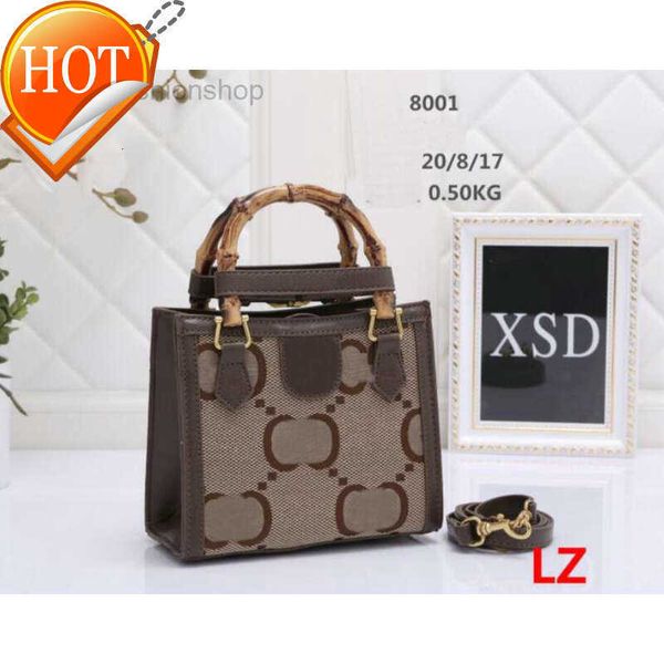 designer bags womens diana bamboo tote bag luxury digner handbag leather shoulder purse fashion pochette factory direct sale promotion
designer bags womens diana bamboo tote bag luxury digner handbag leather shoulder purse fashion pochette factory direct sale promotion