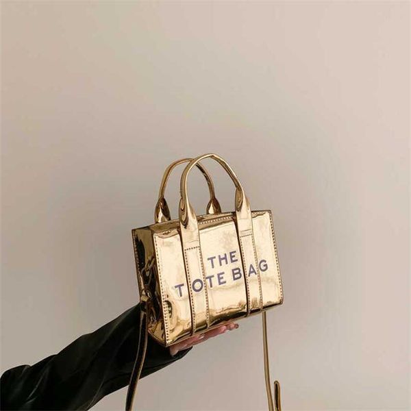 women's 2023 new women's small square bag laser lacquer leather shiny face shoulder bag girls' small accessories bag 50% clea
women's 2023 new women's small square bag laser lacquer leather shiny face shoulder bag girls' small accessories bag 50% clea