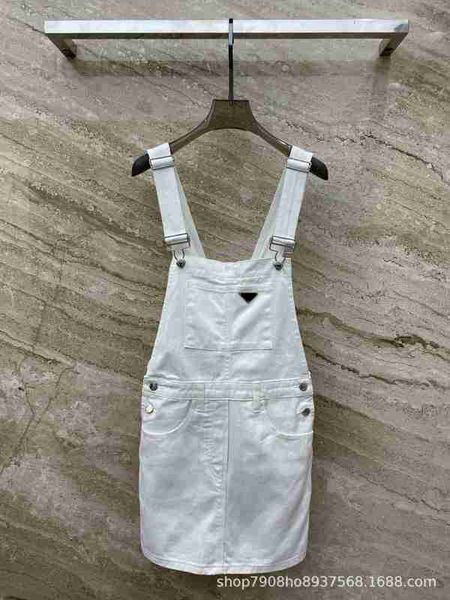 urban dresses designer 23 spring/summer new denim strap skirt girl piece chest pocket design metal triangle logo thxm, White;black
urban dresses designer 23 spring/summer new denim strap skirt girl piece chest pocket design metal triangle logo thxm, White;black