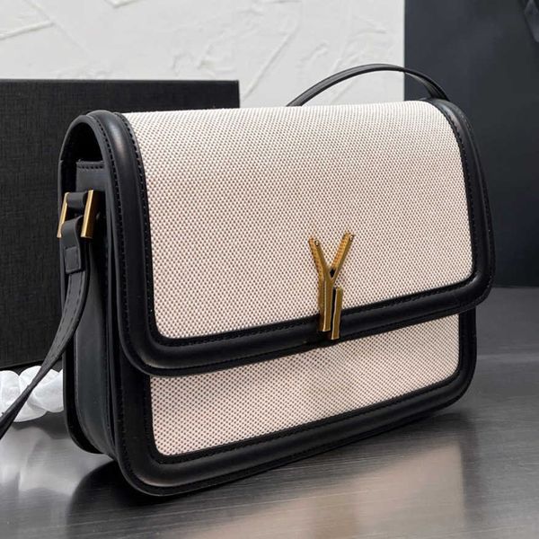 designer bag women's luxury handbag handbag shoulder bag handbag classic diagonal stripe quilted chain tofu bag
designer bag women's luxury handbag handbag shoulder bag handbag classic diagonal stripe quilted chain tofu bag