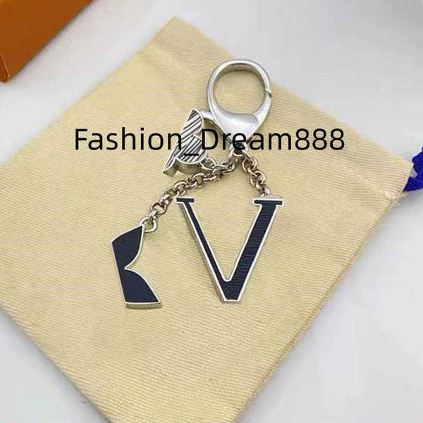 luxury designer key buckle keychain bag pendant accessories handmade car keychains man woman fashion bags pendants multiple style, Silver
luxury designer key buckle keychain bag pendant accessories handmade car keychains man woman fashion bags pendants multiple style, Silver