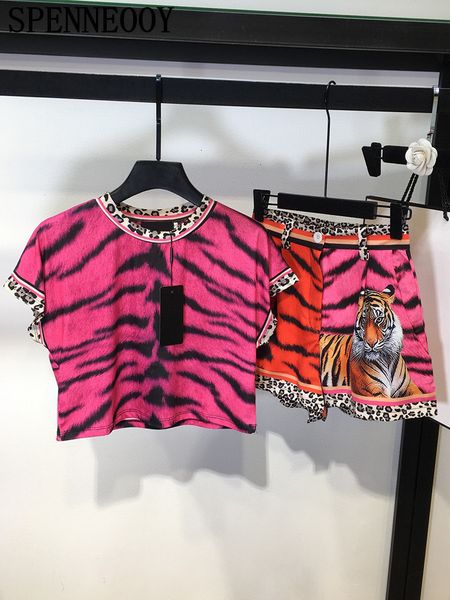 two piece dress spenneooy summer fashion tiger pattern print shorts suit womens oneck loose short sleeve low waist slim 230627, White
two piece dress spenneooy summer fashion tiger pattern print shorts suit womens oneck loose short sleeve low waist slim 230627, White