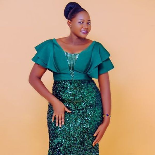 plus size dresses size evening party dresse fashion vneck short sleeve green elegant slim sequin women's 230627, Black
plus size dresses size evening party dresse fashion vneck short sleeve green elegant slim sequin women's 230627, Black
