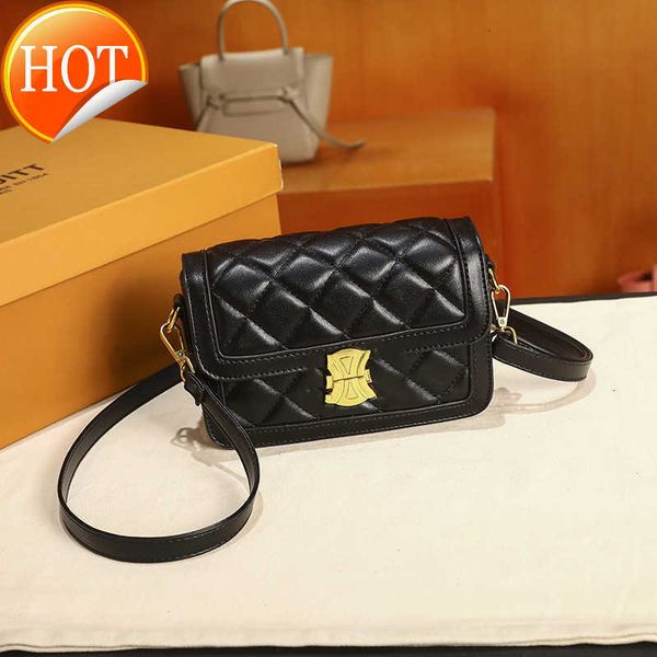 designer bags 2023 new arc de triomphe lingge tofu women's korean version foreign style small square one shoulder msenger bag factory d
designer bags 2023 new arc de triomphe lingge tofu women's korean version foreign style small square one shoulder msenger bag factory d