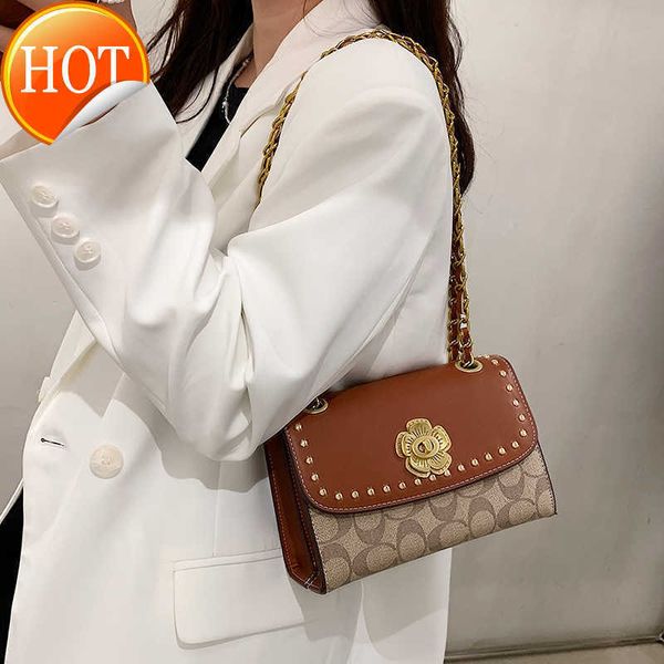 women's designer bags tote 2021 new chain women's single shoulder bag messenger rivet underarm woman factory direct sales
women's designer bags tote 2021 new chain women's single shoulder bag messenger rivet underarm woman factory direct sales