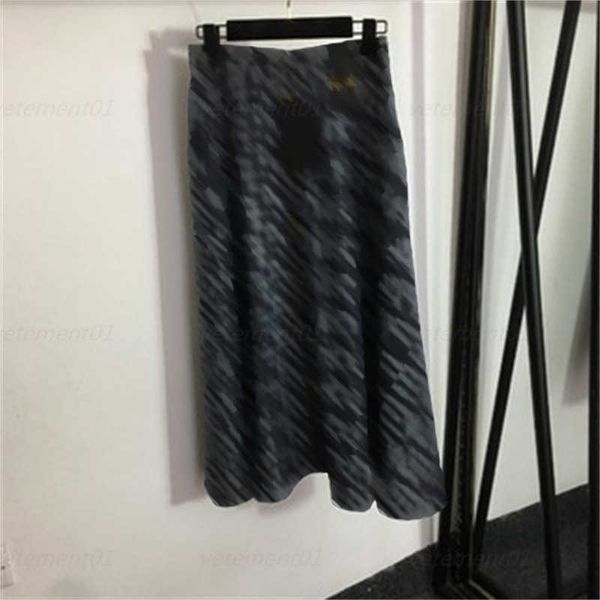 denim skirt summer designer skirt double f hardware buckle decoration letter print high waist denim half skirts designers fashion women, Black
denim skirt summer designer skirt double f hardware buckle decoration letter print high waist denim half skirts designers fashion women, Black