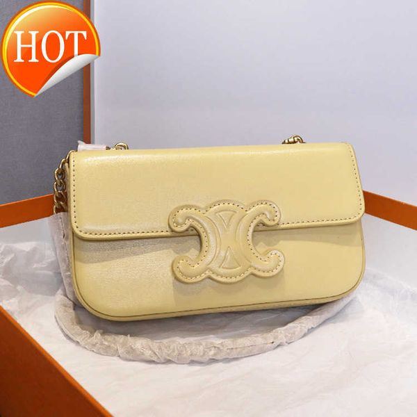 women's designer bags net red new versatile arc de triomphe armpit chain lisa same lock small square magic stick female factory direct
women's designer bags net red new versatile arc de triomphe armpit chain lisa same lock small square magic stick female factory direct