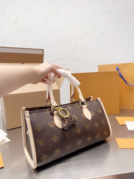large capacity shopping package for women classic shoulder bag clutch handbag luxury designer tote bag genuine leather crossbody bags
large capacity shopping package for women classic shoulder bag clutch handbag luxury designer tote bag genuine leather crossbody bags