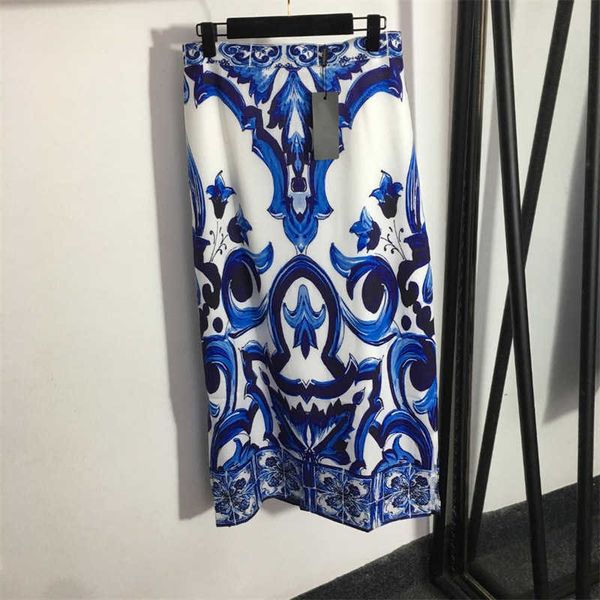 designer dress for women high waist skirt slit blue and white porcelain print skirts tipsy party girls hanging-out dress luxury temperament, Black
designer dress for women high waist skirt slit blue and white porcelain print skirts tipsy party girls hanging-out dress luxury temperament, Black
