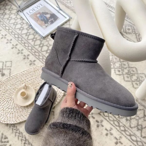 women boots designer booties classic snow boot chestnut low bow black grey pink navy blue ankle short winter booties 4cm 35-43
women boots designer booties classic snow boot chestnut low bow black grey pink navy blue ankle short winter booties 4cm 35-43