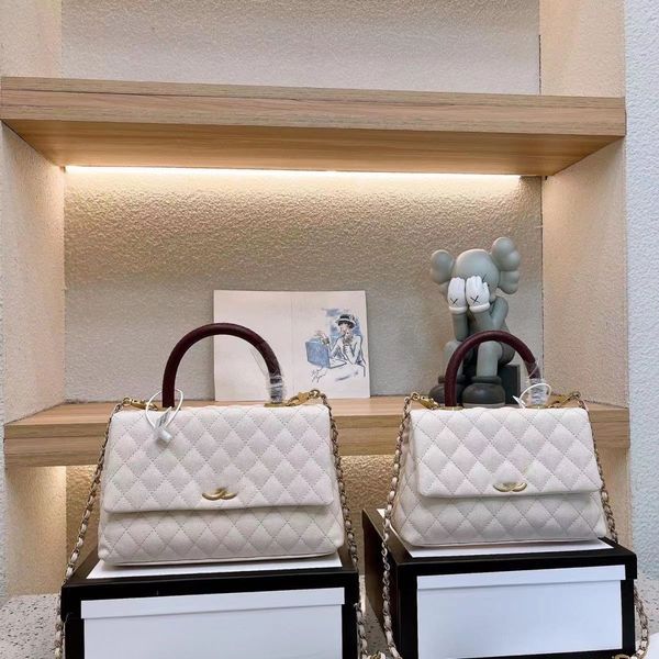 high grade flap trendy cc bag 25cm handbag crossbody vintage quilted purse genuine leather handle chain gold metallic designer woman
high grade flap trendy cc bag 25cm handbag crossbody vintage quilted purse genuine leather handle chain gold metallic designer woman