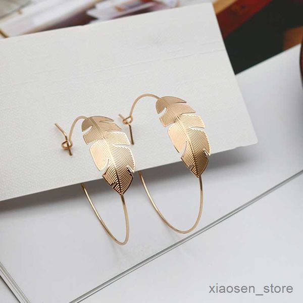 stud hoop earrings copper circle jewelry drop ear new styles trendy fashion brass clip designer item for women girl r230628, Golden;silver
stud hoop earrings copper circle jewelry drop ear new styles trendy fashion brass clip designer item for women girl r230628, Golden;silver