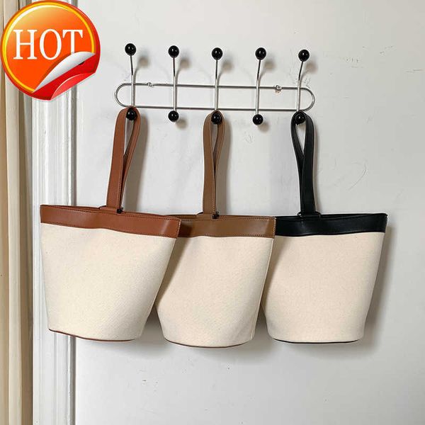 designer bags korean triumphal arch canvas handheld bucket bag large capacity 2023 new women's simple versatile splice handbag factory
designer bags korean triumphal arch canvas handheld bucket bag large capacity 2023 new women's simple versatile splice handbag factory