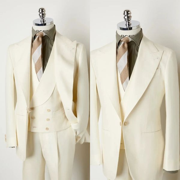 luxury beige men wedding tuxedos slim fit peaked lapel business party groom wear 3 pieces set blazer pants vest formal costume homme, Black;gray
luxury beige men wedding tuxedos slim fit peaked lapel business party groom wear 3 pieces set blazer pants vest formal costume homme, Black;gray