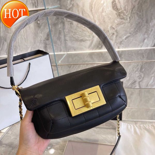 luxury brand designer handbag shoulder bags crossbody 2023 new fashion women's generous lock armpit wide shoulders strap portable envel
luxury brand designer handbag shoulder bags crossbody 2023 new fashion women's generous lock armpit wide shoulders strap portable envel