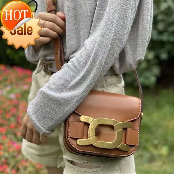 luxury brand designer shoulder bag crossbody s tote women's latest solid color shoulders messenger metal fashion trend versatile star n
luxury brand designer shoulder bag crossbody s tote women's latest solid color shoulders messenger metal fashion trend versatile star n