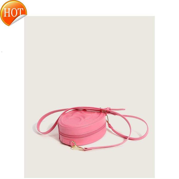 designer bags 2023 new triumphal arch small round women's handbag pig nose cake one shoulder msenger bag factory direct sale purses lad
designer bags 2023 new triumphal arch small round women's handbag pig nose cake one shoulder msenger bag factory direct sale purses lad