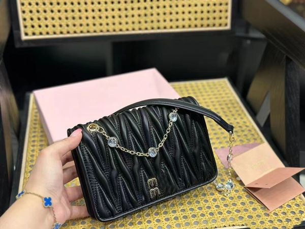 ss23 women's shoulder bag designer bag crossbody bag handbag mm brand soft sheep leather sliding chain mini metal logo bag
ss23 women's shoulder bag designer bag crossbody bag handbag mm brand soft sheep leather sliding chain mini metal logo bag