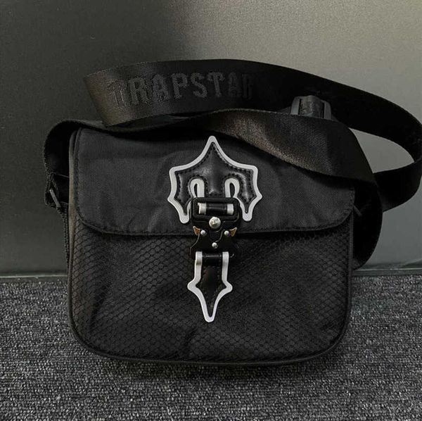 shoulder bags trapstar oxford mesh men women crossbody street trend messenger bag designer handbags casual sports waist purses bumbag tidal
shoulder bags trapstar oxford mesh men women crossbody street trend messenger bag designer handbags casual sports waist purses bumbag tidal