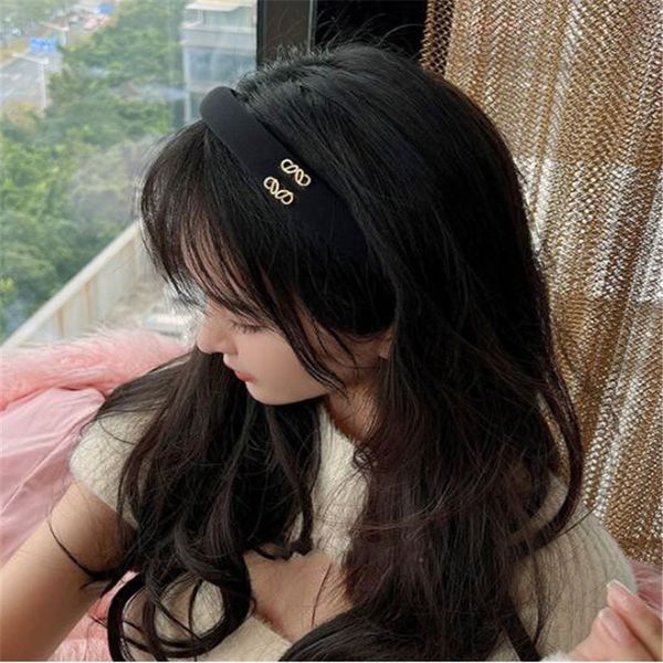 designer girl hair accessories headbands women hair bands retro headwraps gifts wide classic headwear, Slivery;white
designer girl hair accessories headbands women hair bands retro headwraps gifts wide classic headwear, Slivery;white