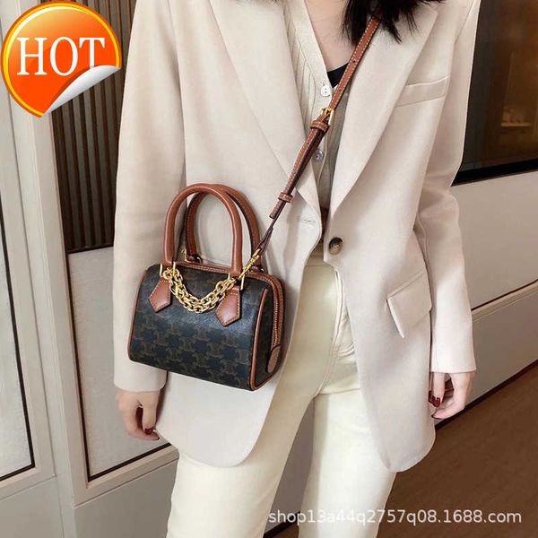 women's designer bags arc de triomphe pillow mini small 2023 new middle ancient flower boston one shoulder diagonal hand factory direct
women's designer bags arc de triomphe pillow mini small 2023 new middle ancient flower boston one shoulder diagonal hand factory direct