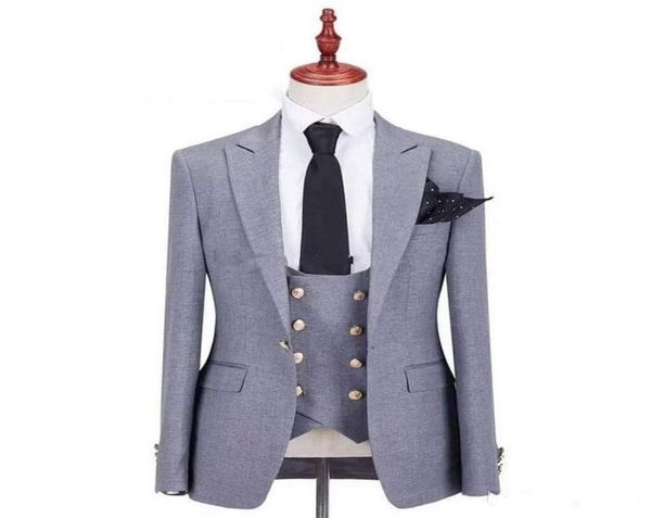 brand new grey groom tuxedos peak lapel groomsmen mens wedding dress popular man jacket blazer 3 piece suitjacketpantsvesttie9169877, Black;gray
brand new grey groom tuxedos peak lapel groomsmen mens wedding dress popular man jacket blazer 3 piece suitjacketpantsvesttie9169877, Black;gray