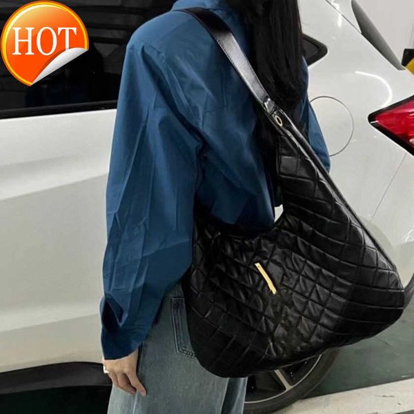 luxury designer shoulder bag crossbody bags tote women leather 2023 new high beauty armpit simple fashion shoulders diamond chain bag factor
luxury designer shoulder bag crossbody bags tote women leather 2023 new high beauty armpit simple fashion shoulders diamond chain bag factor