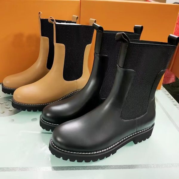 autumn winter fashion boots woman thick soled band boot soft cowhide lady platform letter casual shoe leather high women designer shoes larg, Black
autumn winter fashion boots woman thick soled band boot soft cowhide lady platform letter casual shoe leather high women designer shoes larg, Black