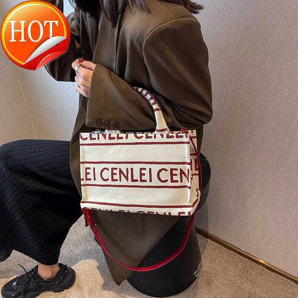 designer bags autumn and winter 2023 new triumphal arch women's woollen tot lisa same letter portable shopping factory direct sale luxu
designer bags autumn and winter 2023 new triumphal arch women's woollen tot lisa same letter portable shopping factory direct sale luxu