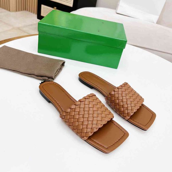 designer bottegas sandals women platform slipper fashion letter flip flops comfortable lining leather luxury veneta fgnvbnvbn, Black
designer bottegas sandals women platform slipper fashion letter flip flops comfortable lining leather luxury veneta fgnvbnvbn, Black