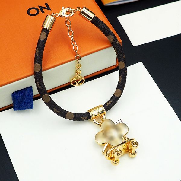 designer bracelet luxury fashion classic jewelry designer bracelet flat brown charm bracelet leather bracelet metal bracelet for men and wom, Golden;silver
designer bracelet luxury fashion classic jewelry designer bracelet flat brown charm bracelet leather bracelet metal bracelet for men and wom, Golden;silver
