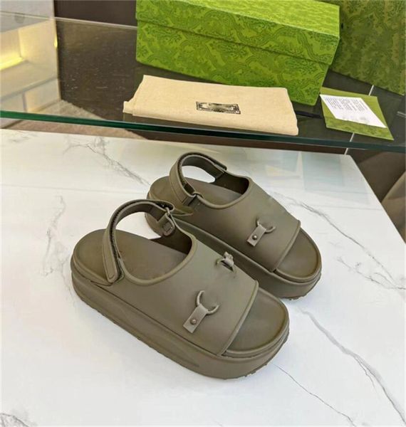 men designer black horsebit flatform sandals luxury thick bottom scuffs beach summer slide dark blue non slip rubber sole slippers flip flop
men designer black horsebit flatform sandals luxury thick bottom scuffs beach summer slide dark blue non slip rubber sole slippers flip flop