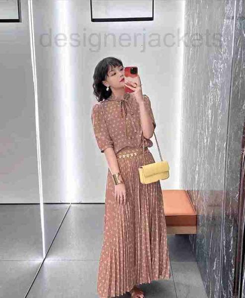 two piece dress designer high end european 2023 summer new printed bubble sleeve shirt with folded half skirt set 5pcn, White
two piece dress designer high end european 2023 summer new printed bubble sleeve shirt with folded half skirt set 5pcn, White