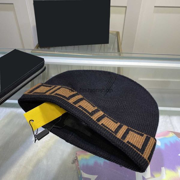 luxurys designers hat men and women same color splice fashion beanie cap everyday casual versatile eye catching personality color variety fo, Blue;gray
luxurys designers hat men and women same color splice fashion beanie cap everyday casual versatile eye catching personality color variety fo, Blue;gray
