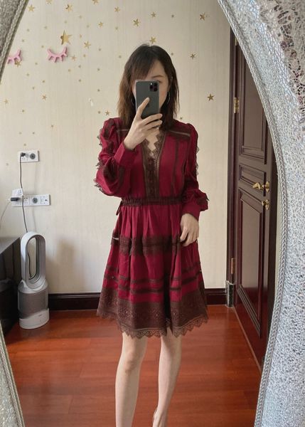 auth s-elf portrait lace panel drawstring waist wrapped lantern sleeves wine red slim short dress, Black;gray
auth s-elf portrait lace panel drawstring waist wrapped lantern sleeves wine red slim short dress, Black;gray