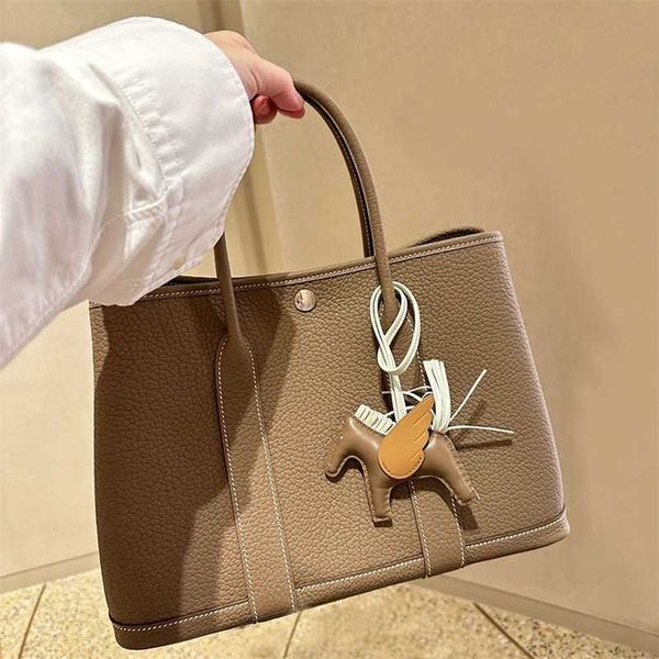 totes 7a h ermess garden party handbag genuine leather fully handmade wax thread 2023 new genuine leather single shoulder crossbody large ca
totes 7a h ermess garden party handbag genuine leather fully handmade wax thread 2023 new genuine leather single shoulder crossbody large ca