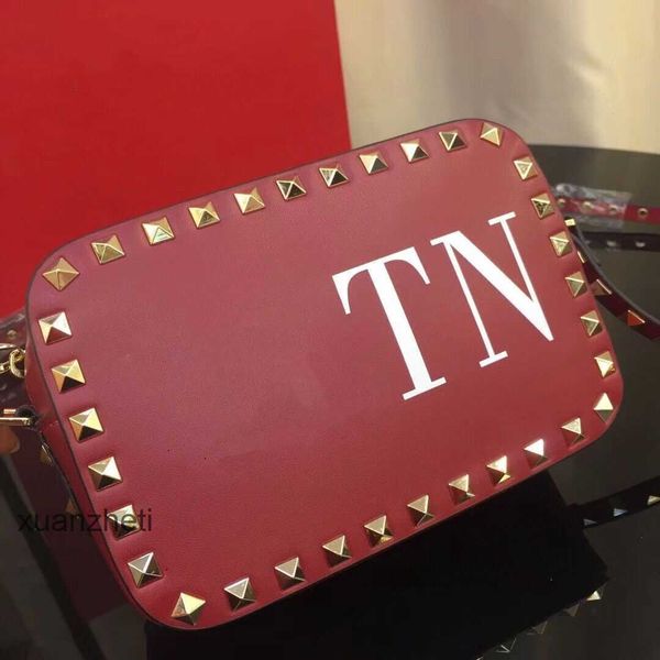 luxury valenti shoulder classic ladies designer handbag women bags women's genuine fashionable leather rivet printed double zipper a335
luxury valenti shoulder classic ladies designer handbag women bags women's genuine fashionable leather rivet printed double zipper a335