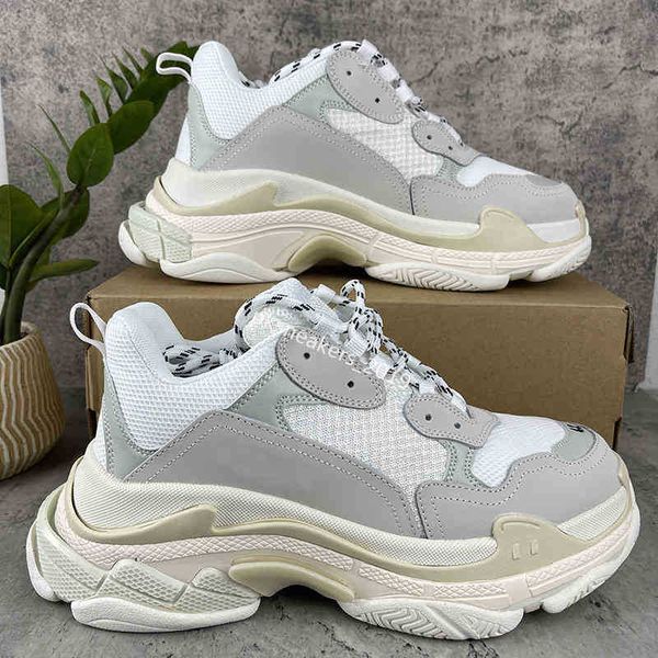 triple-s paris walking shoe luxury dad shoes chaussures femme triple s 17fw designer sneakers for men women vintage old grandpa trainer, Black
triple-s paris walking shoe luxury dad shoes chaussures femme triple s 17fw designer sneakers for men women vintage old grandpa trainer, Black