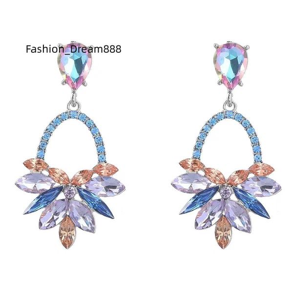 huggie earrings with zircon designs jewelry models for woman rose gold gift white party trendy aaa, Silver
huggie earrings with zircon designs jewelry models for woman rose gold gift white party trendy aaa, Silver