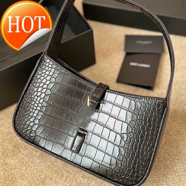 luxury designer shoulder bags crossbody bag tote 2023 spring summer new women's net red the same armpit is simple versatile bags handba
luxury designer shoulder bags crossbody bag tote 2023 spring summer new women's net red the same armpit is simple versatile bags handba
