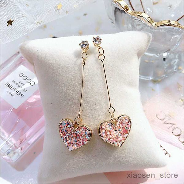 stud style new heart hoop earrings new design rhinestone crystal earrings for women wedding gift r230628, Golden;silver
stud style new heart hoop earrings new design rhinestone crystal earrings for women wedding gift r230628, Golden;silver