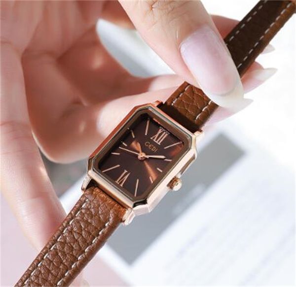 2023 simple, small, light, luxury, high sense high school student exam small, square, roman vintage women's watch, Slivery;golden
2023 simple, small, light, luxury, high sense high school student exam small, square, roman vintage women's watch, Slivery;golden