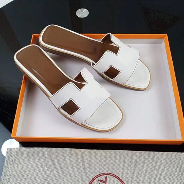 luxury designer leather ladies sandals summer flat shoe fashion beach women slipper h letter drag 35-42, Black
luxury designer leather ladies sandals summer flat shoe fashion beach women slipper h letter drag 35-42, Black